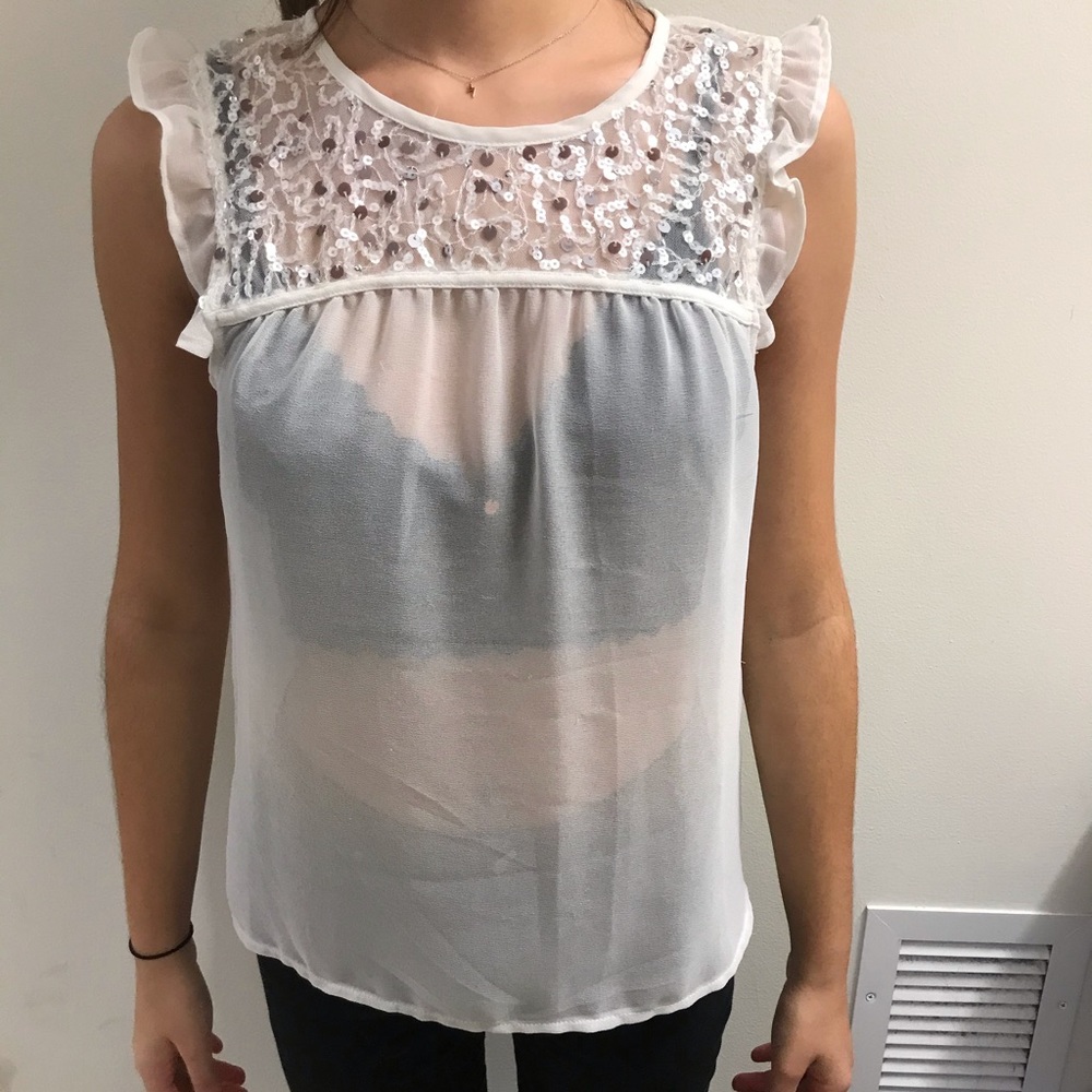 WHITE TOP